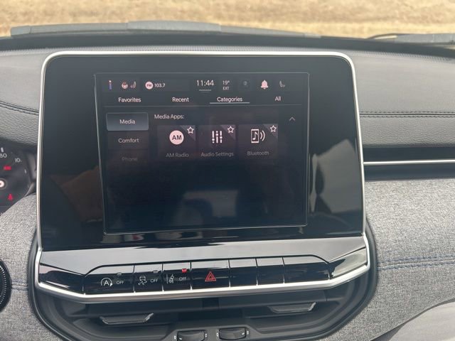 New 2025 Jeep Compass Latitude image 37