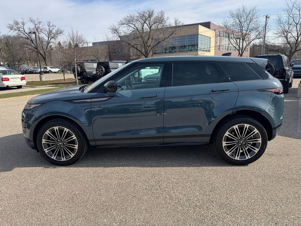 Used 2024 Land Rover Range Rover Evoque Dynamic SE image 2
