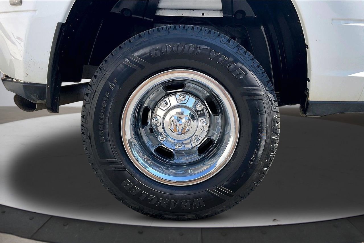 Certified 2024 RAM 3500 Big Horn image 36