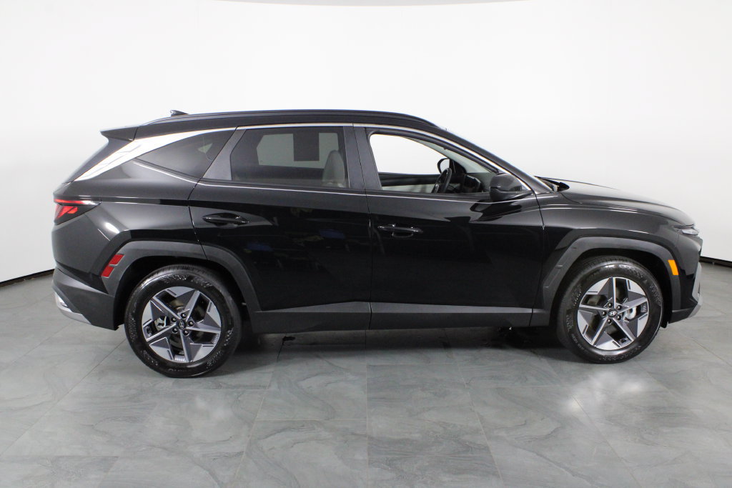 Certified 2026 Hyundai Tucson SEL FWD image 12