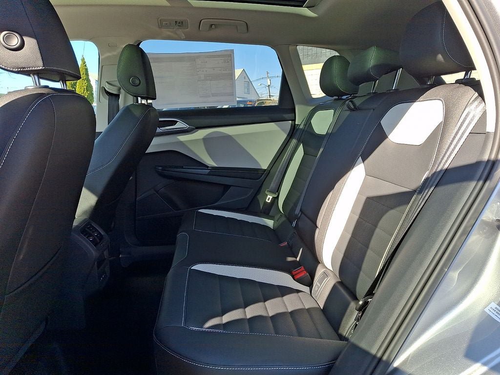 New 2026 Volkswagen Taos SEL AWD/4WD image 6