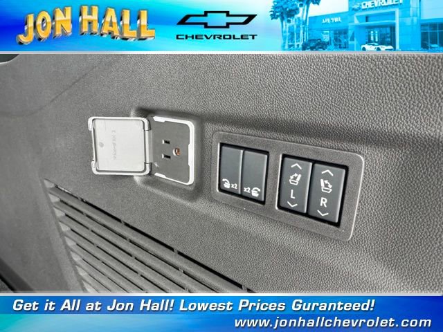 New 2026 Chevrolet Suburban High Country image 12