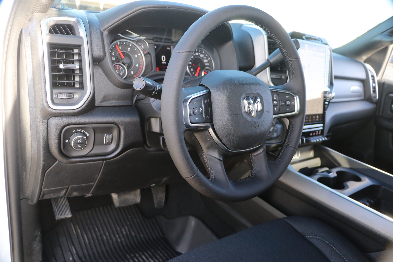 New 2026 RAM 2500 Big Horn AWD/4WD image 15