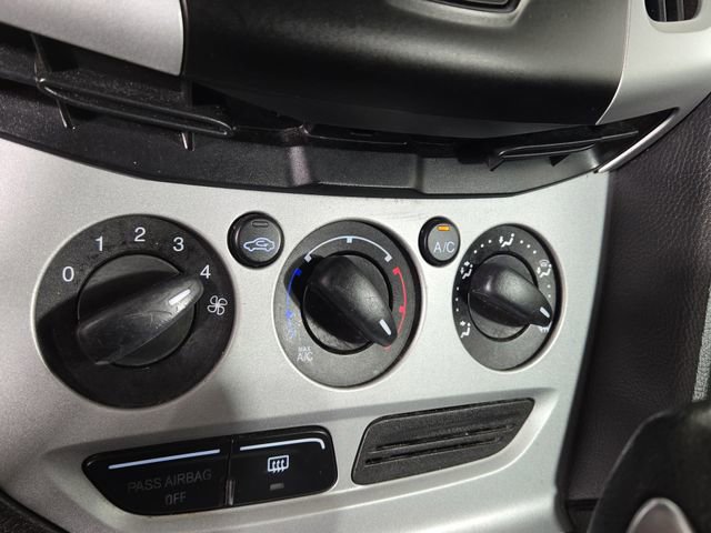 Used 2014 Ford Focus SE image 19