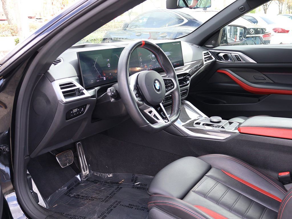 Used 2025 BMW M440i Convertible w/ Premium Package RWD image 30