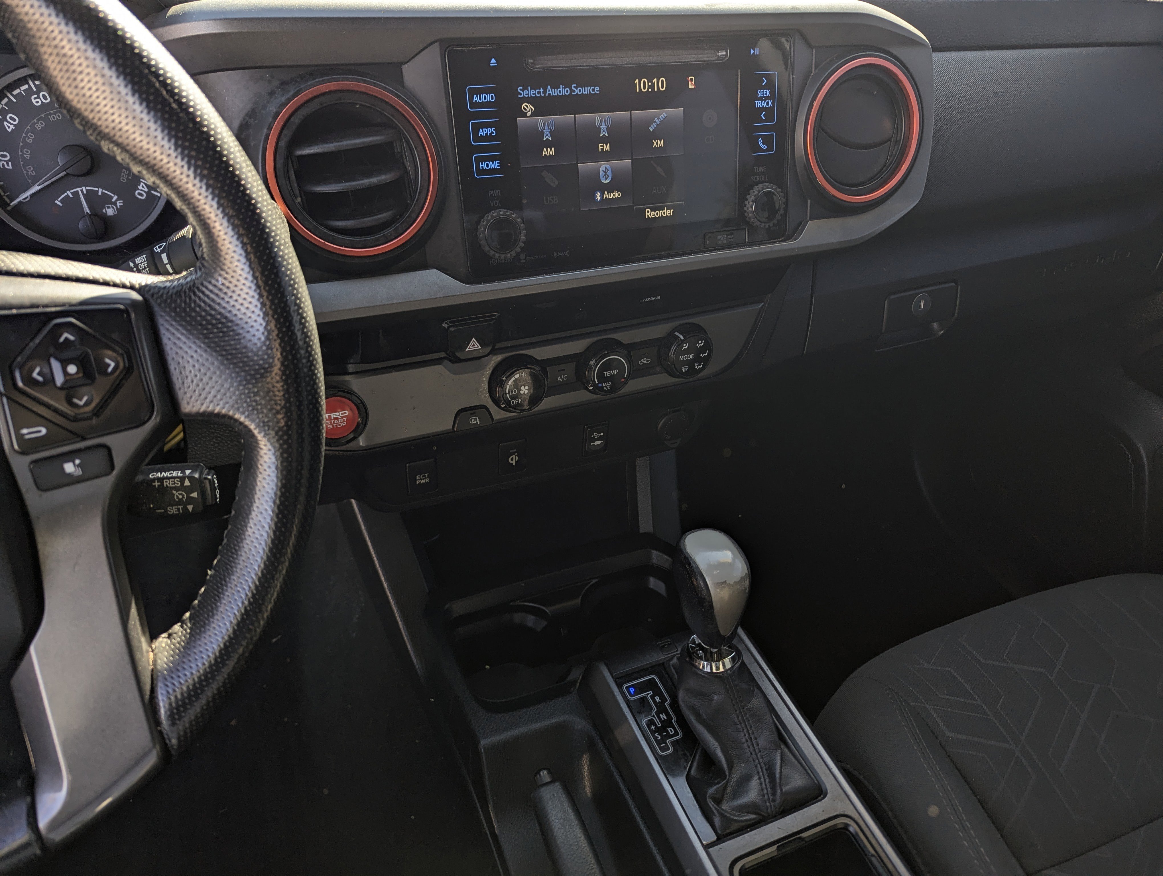 Used 2017 Toyota Tacoma TRD Off-Road w/ Tow Package image 11