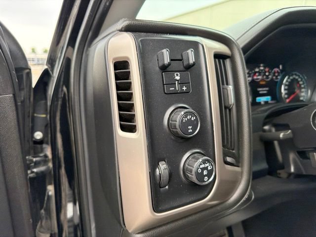 Used 2018 GMC Sierra 2500 Denali w/ Duramax Plus Package AWD/4WD image 19