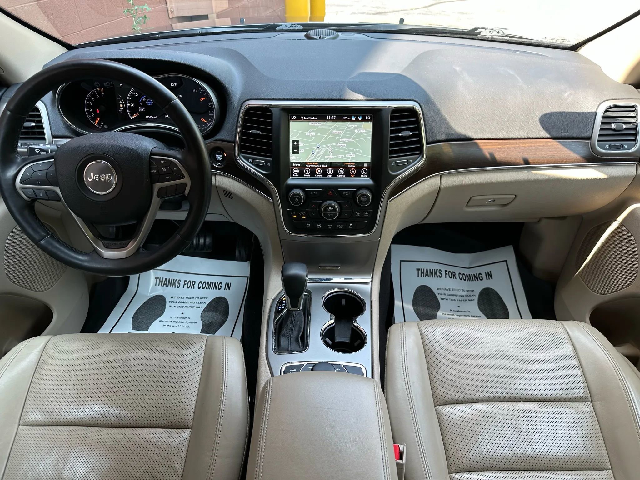 Used 2018 Jeep Grand Cherokee Limited w/ Luxury Group II image 15