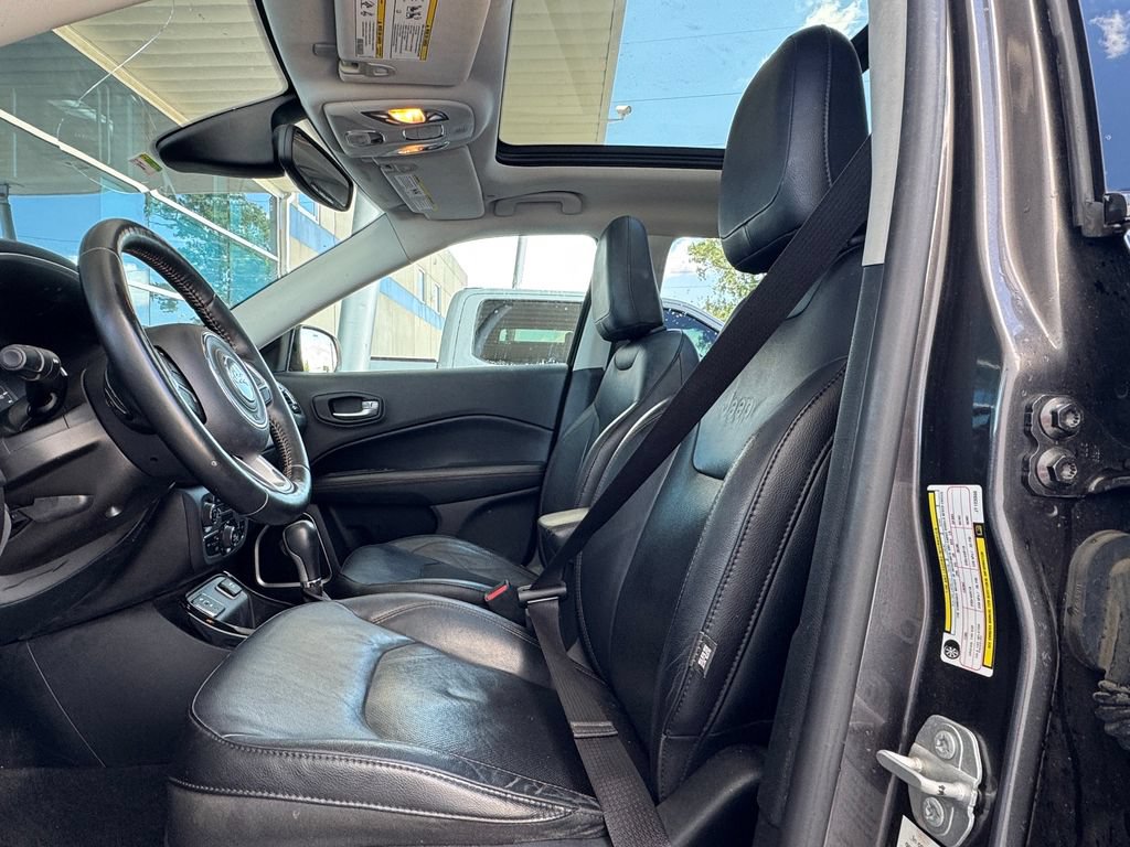 Used 2018 Jeep Compass Limited w/ Navigation Group FWD image 20