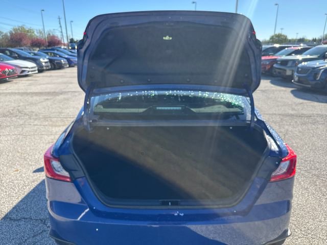 Used 2025 Toyota Camry SE FWD image 12