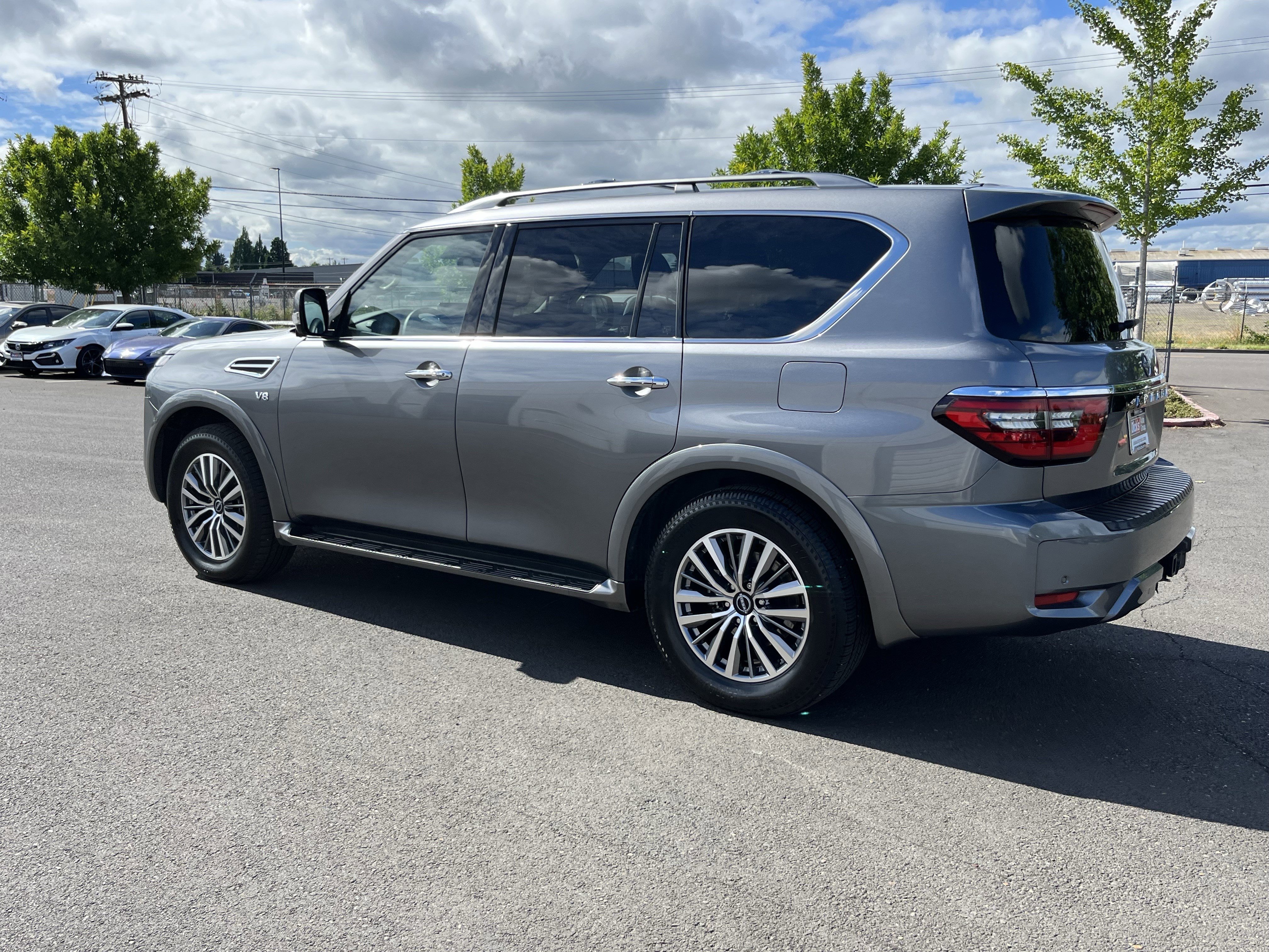 Used 2022 Nissan Armada SL AWD/4WD image 3