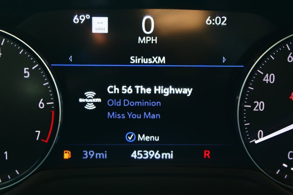 Used 2022 Buick Envision Essence w/ Technology Package I image 21