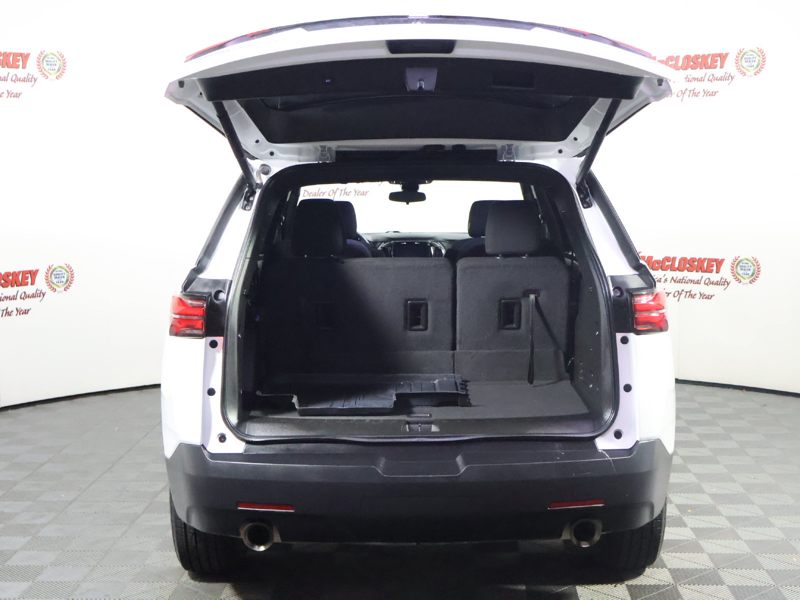 Used 2023 Chevrolet Traverse LT AWD/4WD image 11