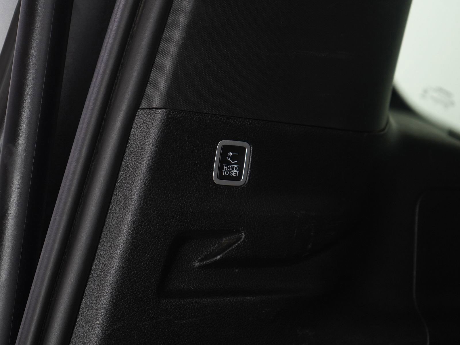 Used 2023 Jeep Wagoneer L Series II w/ Premium Group I image 10