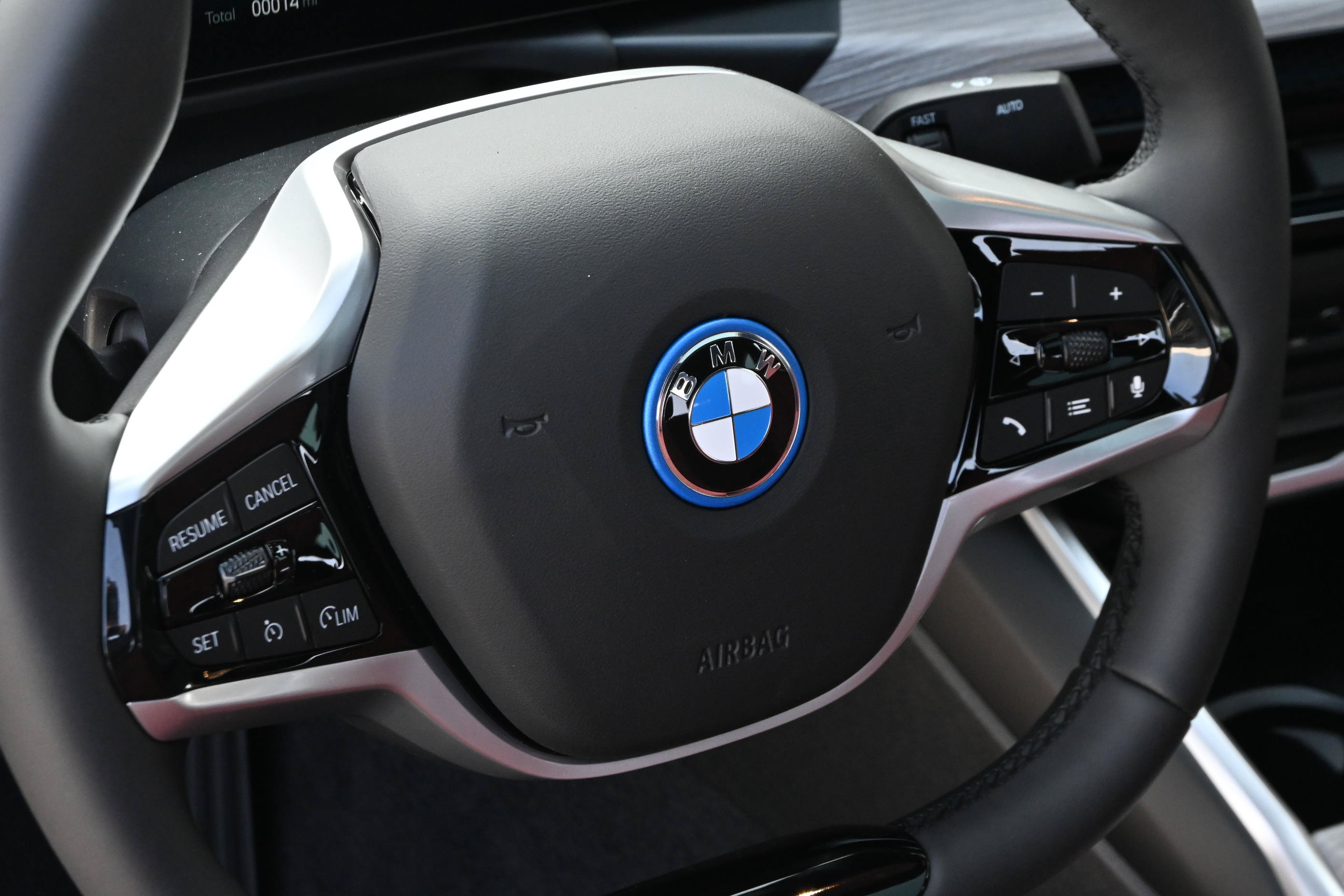 New 2026 BMW i4 xDrive40i w/ Premium Package AWD/4WD image 21