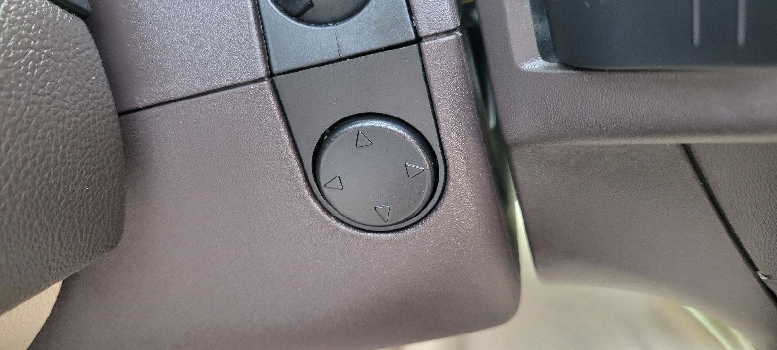 Used 2019 Lincoln MKC Select w/ Select Plus Package image 18