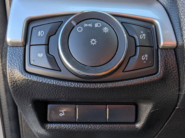 Used 2016 Ford Explorer XLT w/ Equipment Group 202A image 16