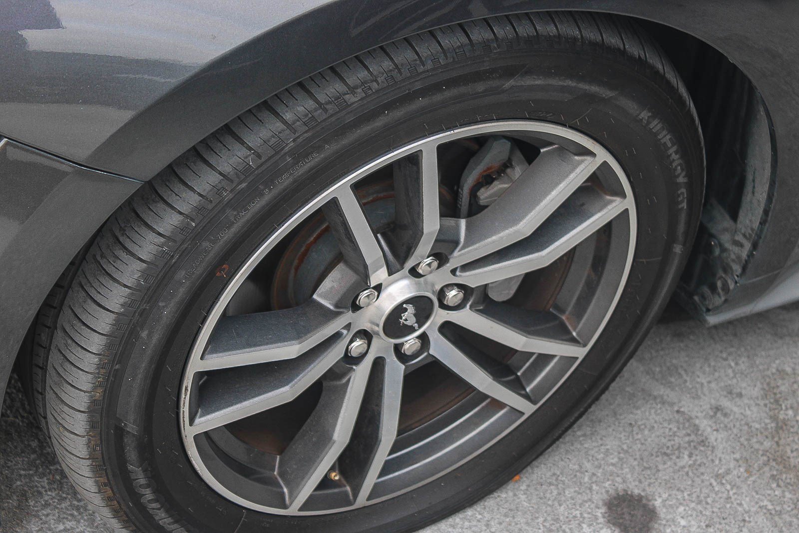 Used 2020 Ford Mustang Premium RWD image 8