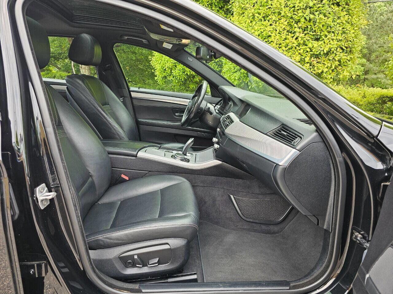 Used 2015 BMW 535i xDrive Sedan image 34