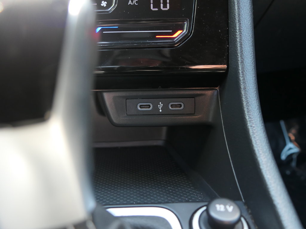 Used 2025 Volkswagen Jetta Sport FWD image 16
