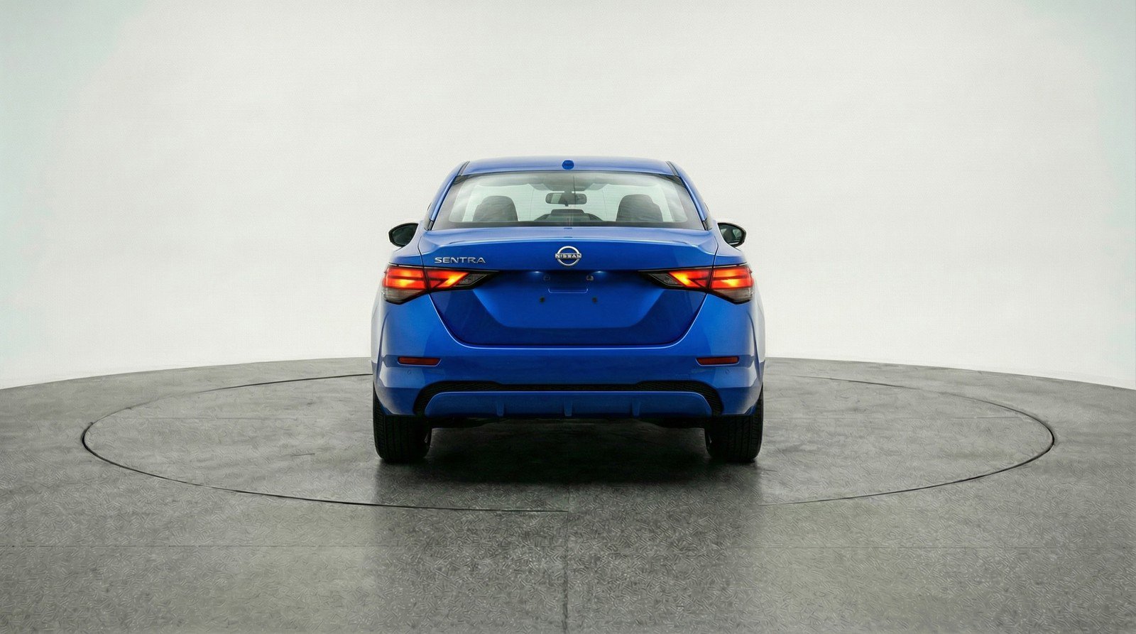 Used 2025 Nissan Sentra SV image 7