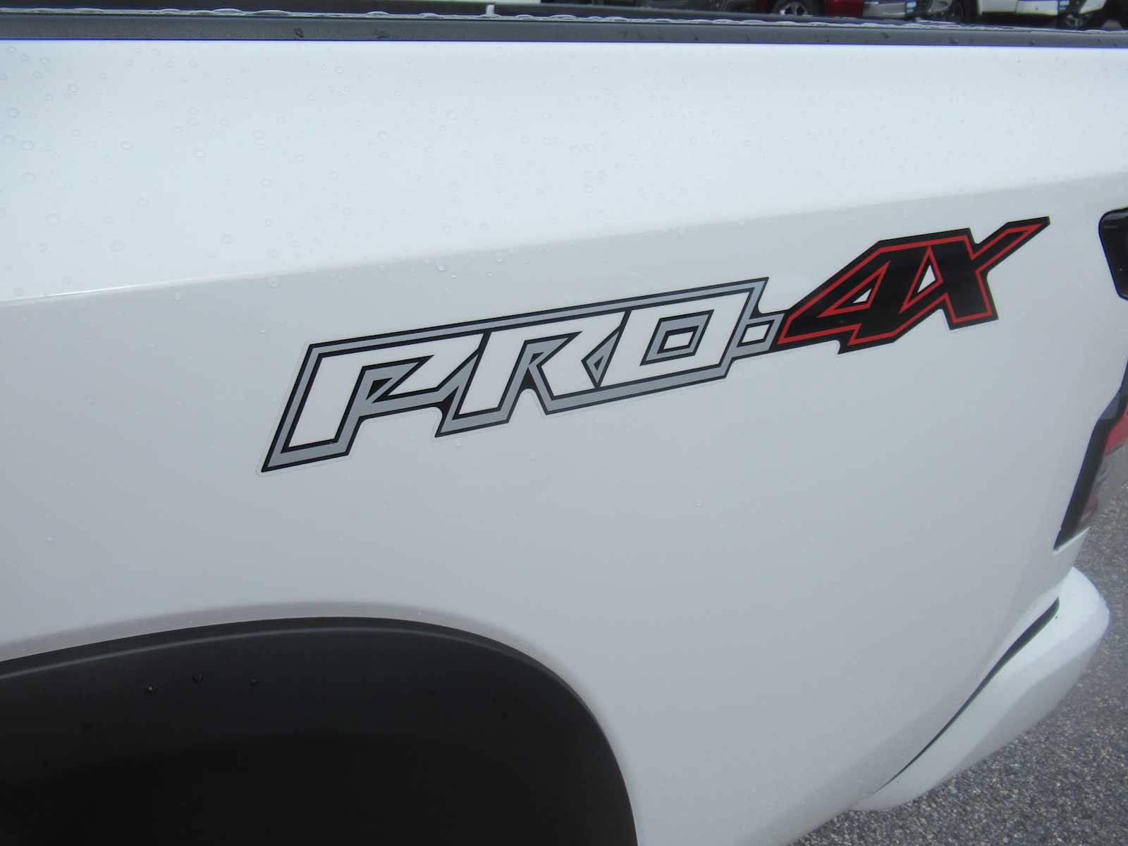 Used 2025 Nissan Frontier PRO-4X w/ Pro Convenience Package AWD/4WD image 13