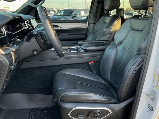 Used 2023 Jeep Wagoneer Series II w/ Convenience Group I image 13