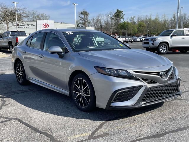 Used 2024 Toyota Camry SE w/ Convenience Package image 7