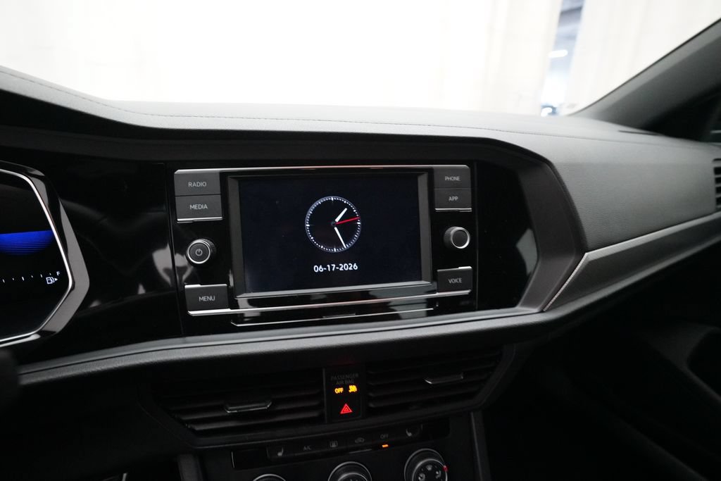 Used 2024 Volkswagen Jetta Sport FWD image 5