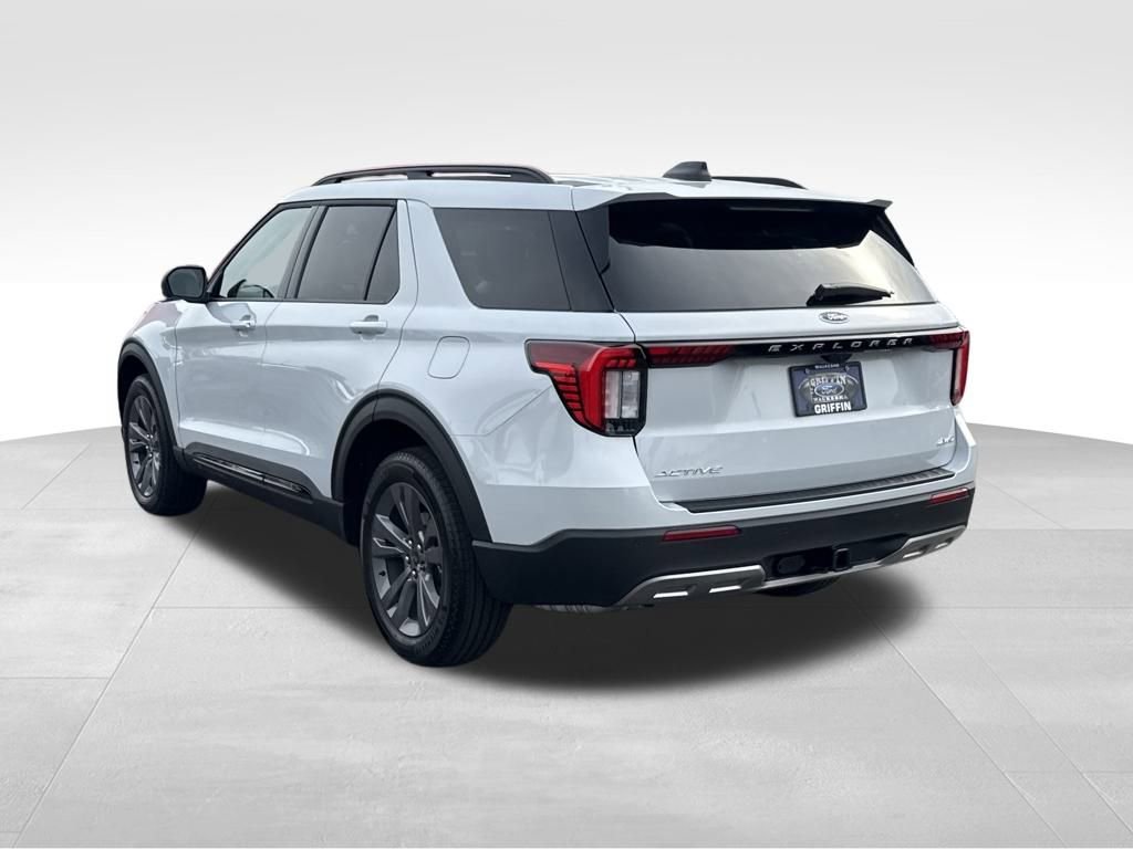 New 2026 Ford Explorer Active image 2