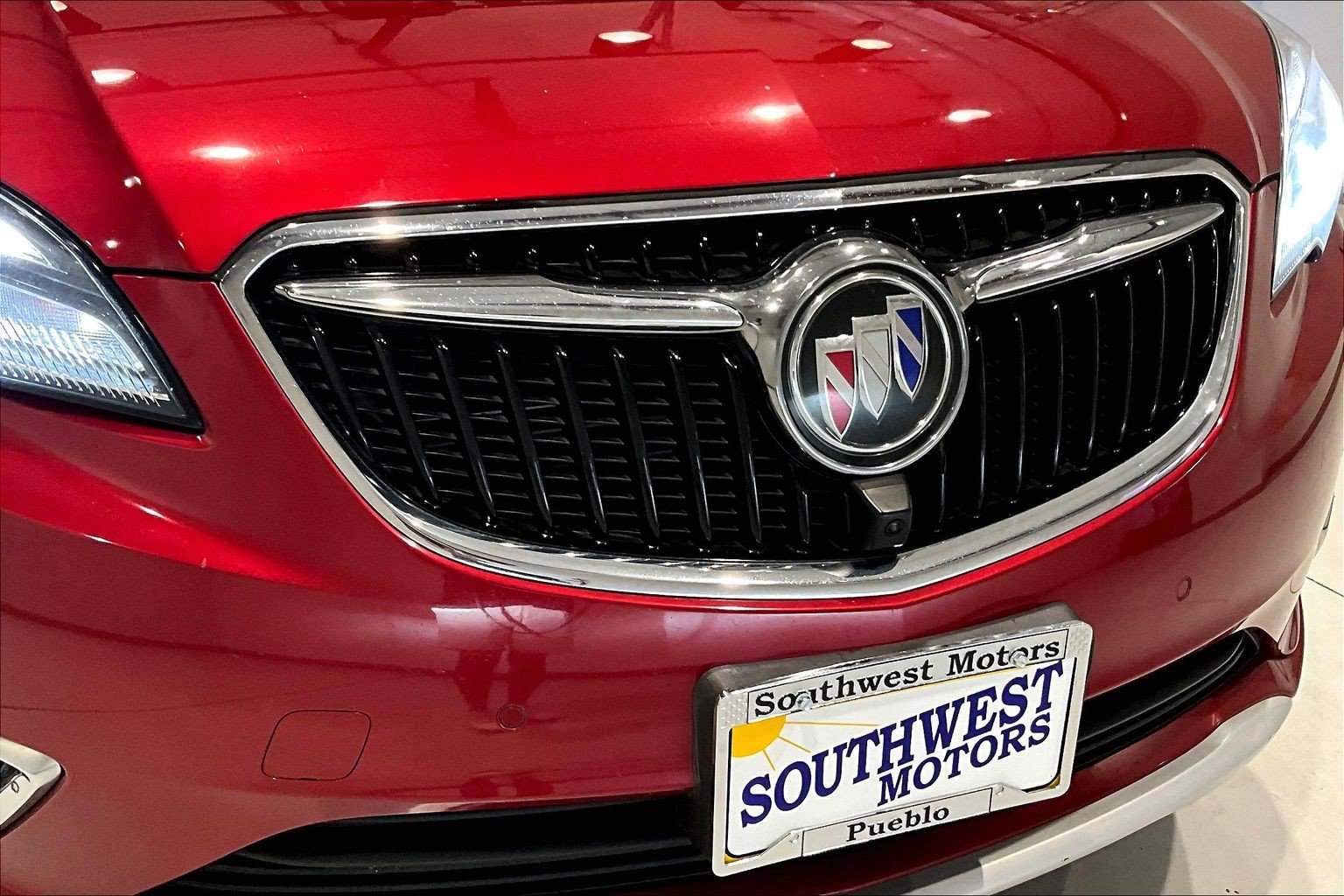 Used 2020 Buick Envision Premium w/ Driver Confidence Package AWD/4WD image 32