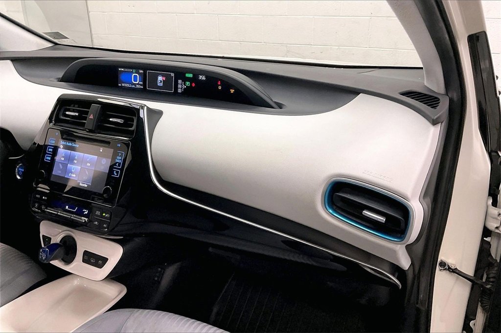 Used 2017 Toyota Prius Prime Plus image 14
