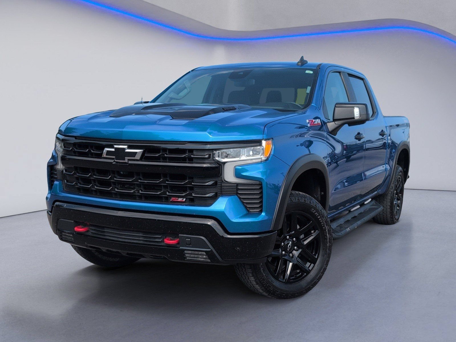 Used 2022 Chevrolet Silverado 1500 LT Trail Boss w/ Convenience Package II AWD/4WD image 2