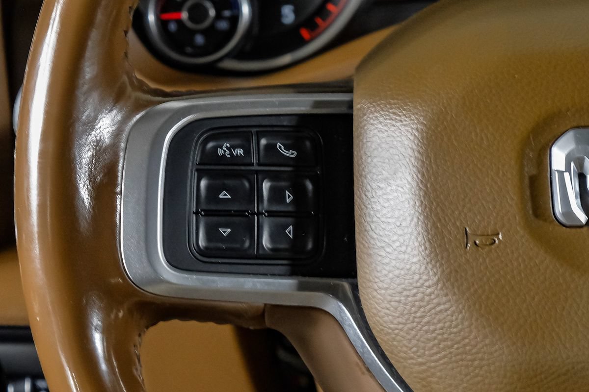 Used 2019 RAM 3500 Laramie AWD/4WD image 17