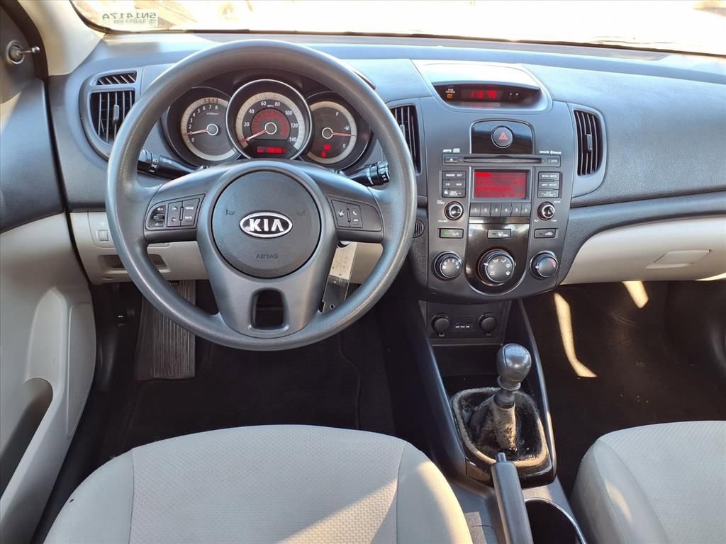 Used 2011 Kia Forte LX image 12