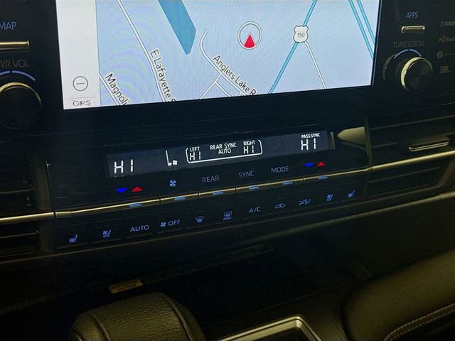 Used 2023 Toyota Sienna XSE image 16