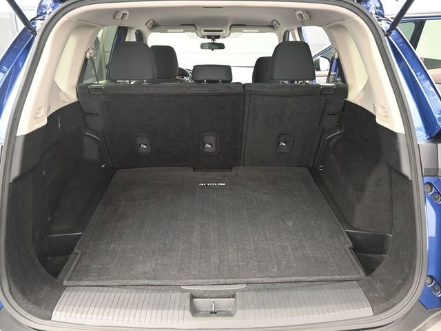 Used 2023 Nissan Rogue S AWD/4WD image 28