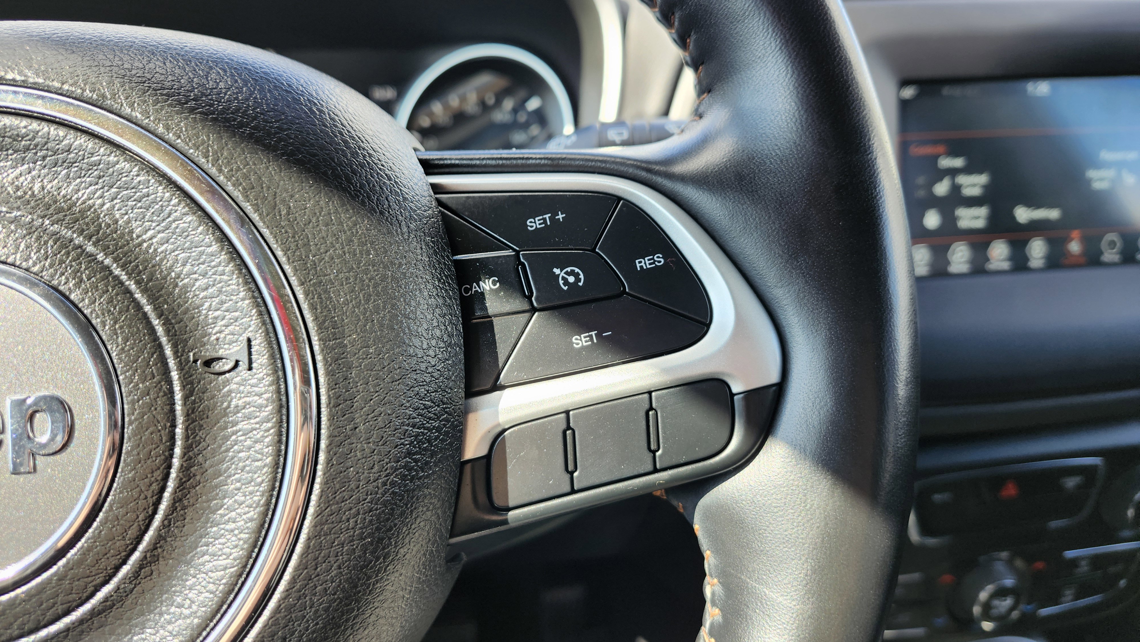 Used 2021 Jeep Compass Latitude w/ Convenience Group image 32