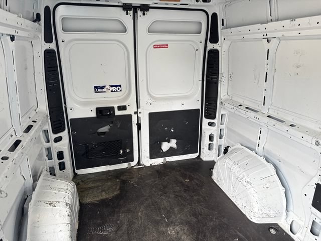 Used 2021 RAM ProMaster 2500 w/ Convenience Group FWD image 12