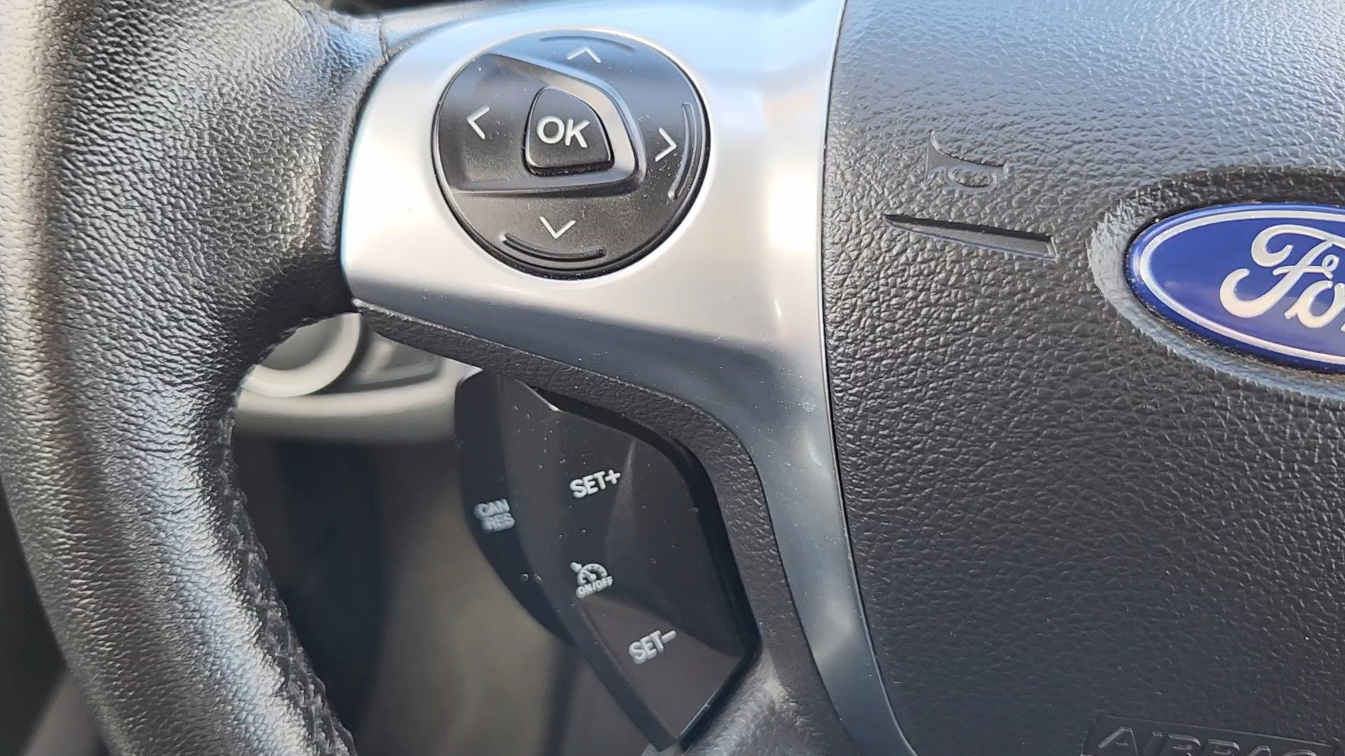 Used 2017 Ford C-MAX Energi SE w/ Equipment Group 402A image 12