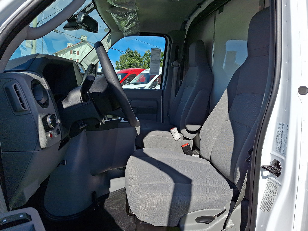 New 2027 Ford E-350 and Econoline 350 Super Duty w/ Power Equipment Group RWD image 8