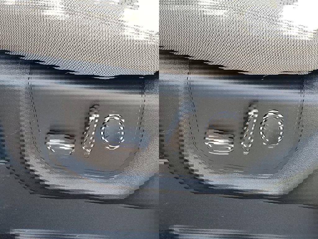 Used 2018 Ford F150 XLT w/ Equipment Group 302A Luxury image 18