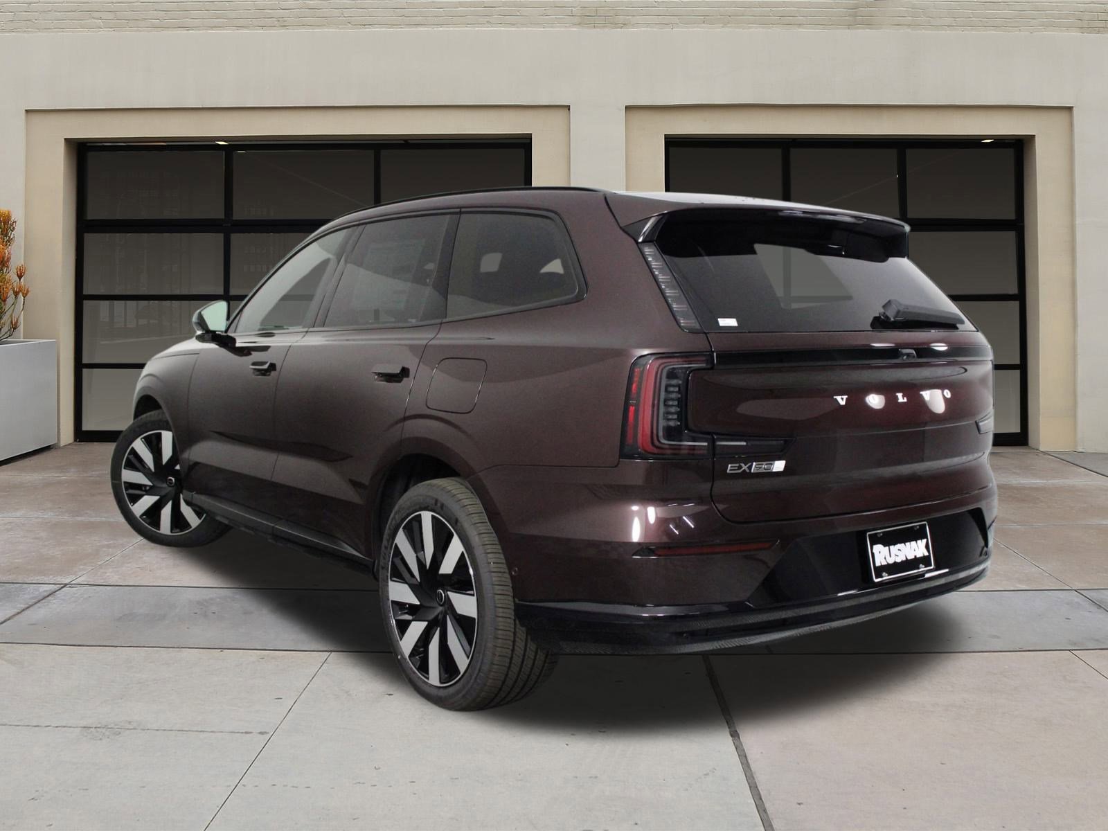 New 2025 Volvo EX90 Ultra image 3