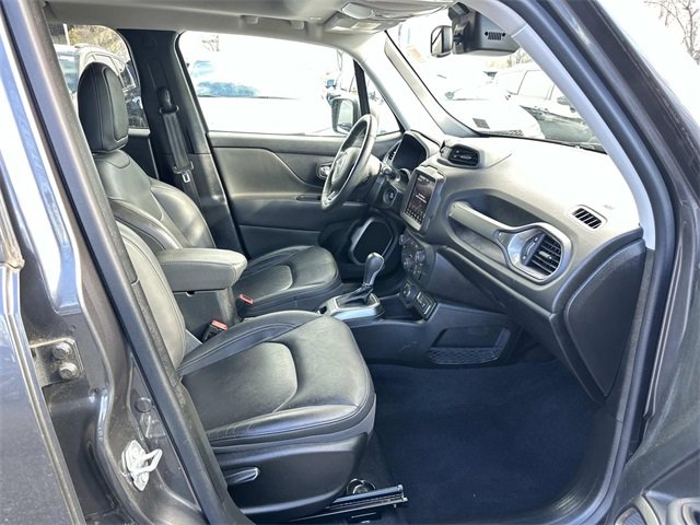 Certified 2019 Jeep Renegade Limited w/ UConnect 8.4 Nav Group image 9