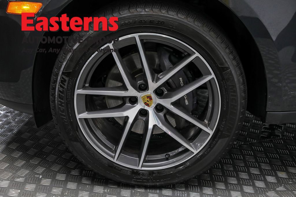 Used 2023 Porsche Macan T image 33