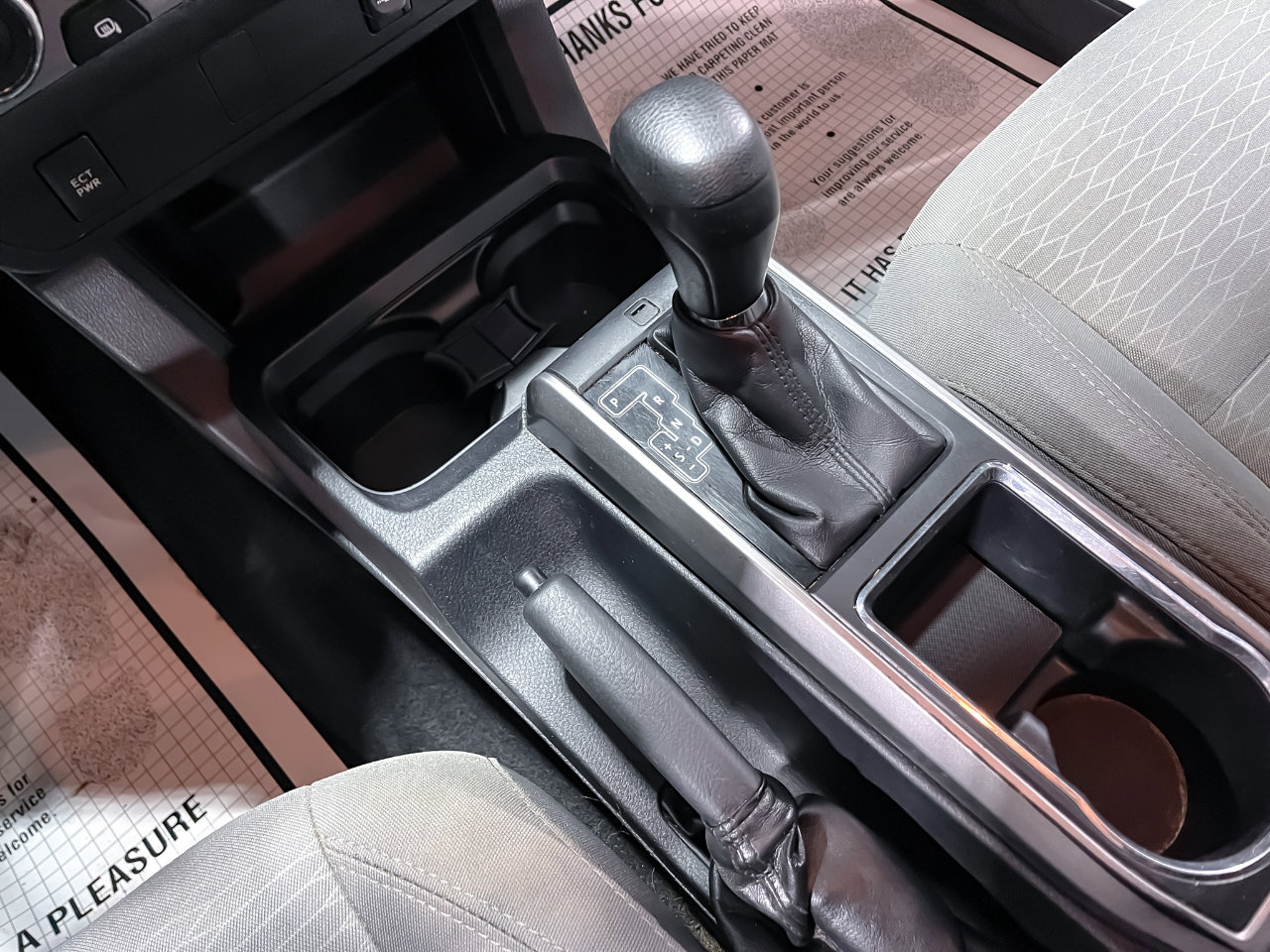 Used 2017 Toyota Tacoma TRD Off-Road image 23