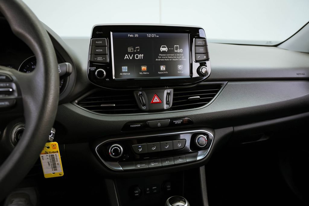 Used 2018 Hyundai Elantra GT FWD image 9