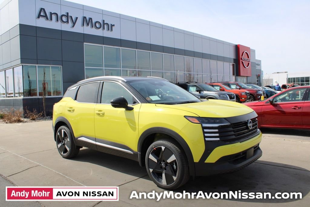 New 2025 Nissan Kicks SR