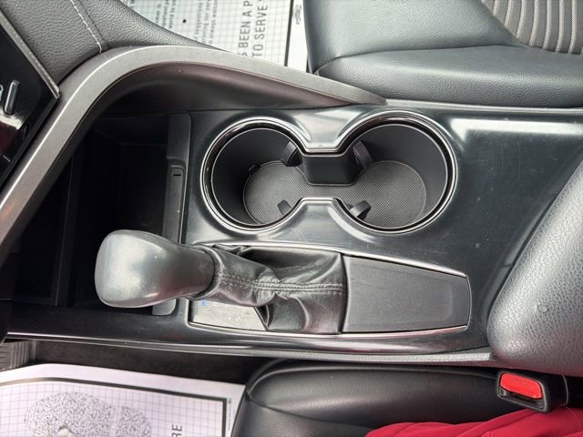 Used 2019 Toyota Camry SE image 19