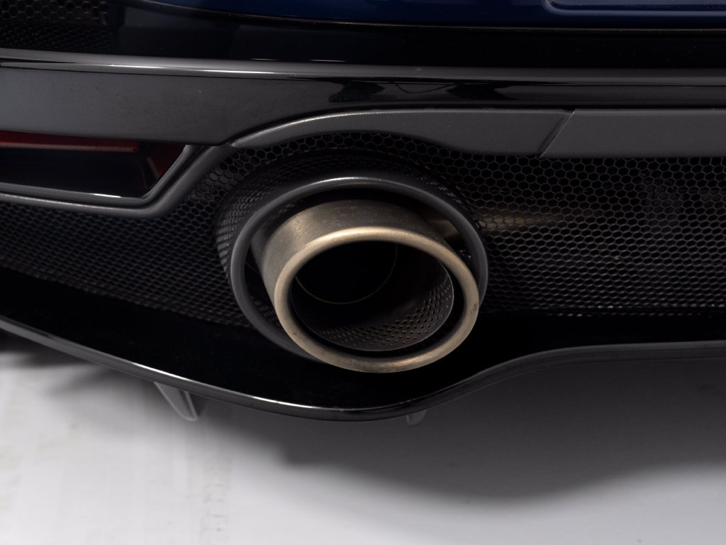 Used 2020 McLaren GT RWD image 43